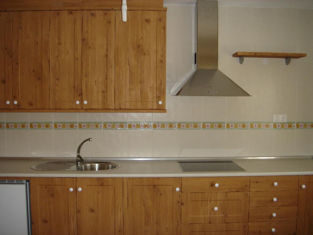 Apartamentos Serrano Ribatajada Bagian luar foto